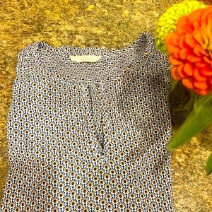 Fun2Fun Stitch Fix Top Like New